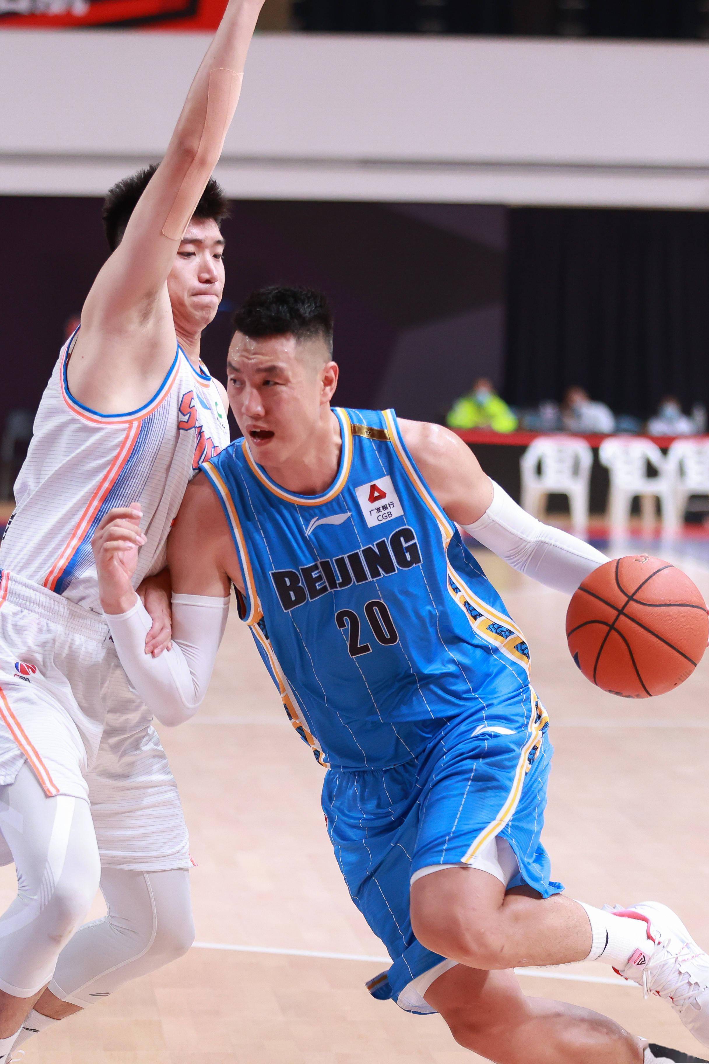 而是用先手 而是用先手