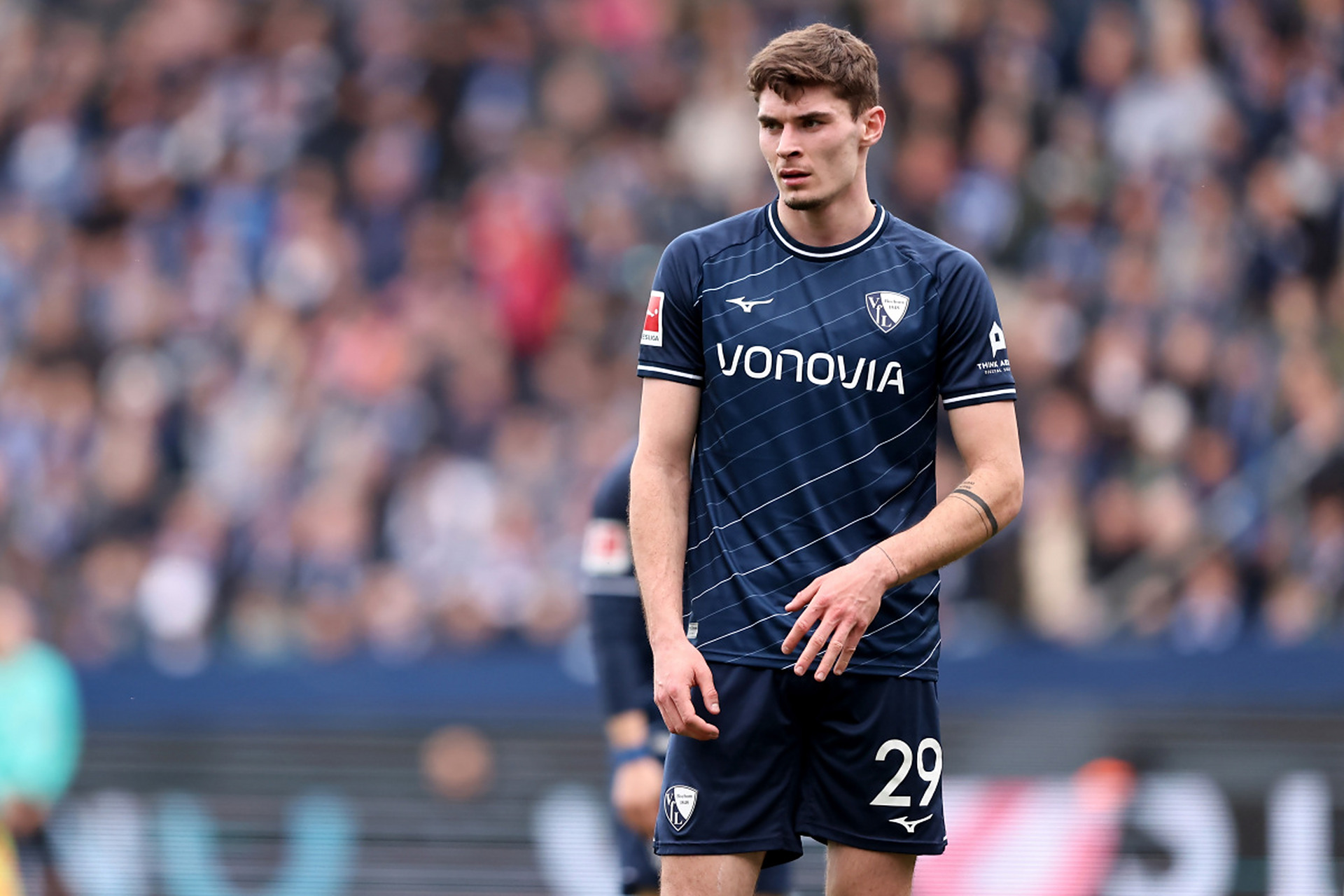 半区深眼 半区深眼